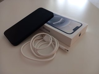 iPhone 16e Negro
