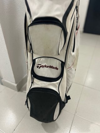 Bolsa de golf TaylorMade con palos