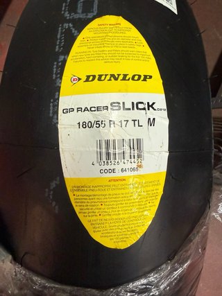 Neumático Dunlop 180/55/17 Slick Medium