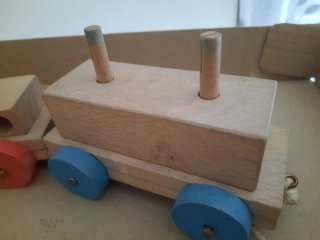 Tren de madera desmontable