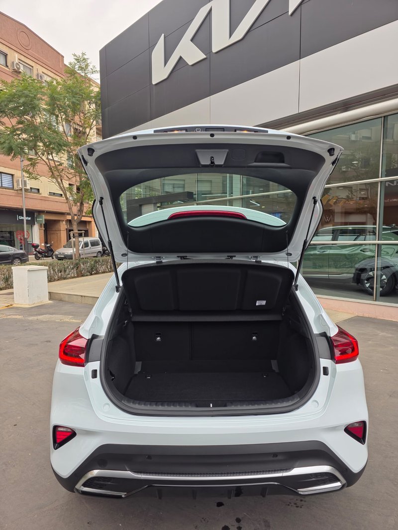 Kia XCeed 2025, foto 6
