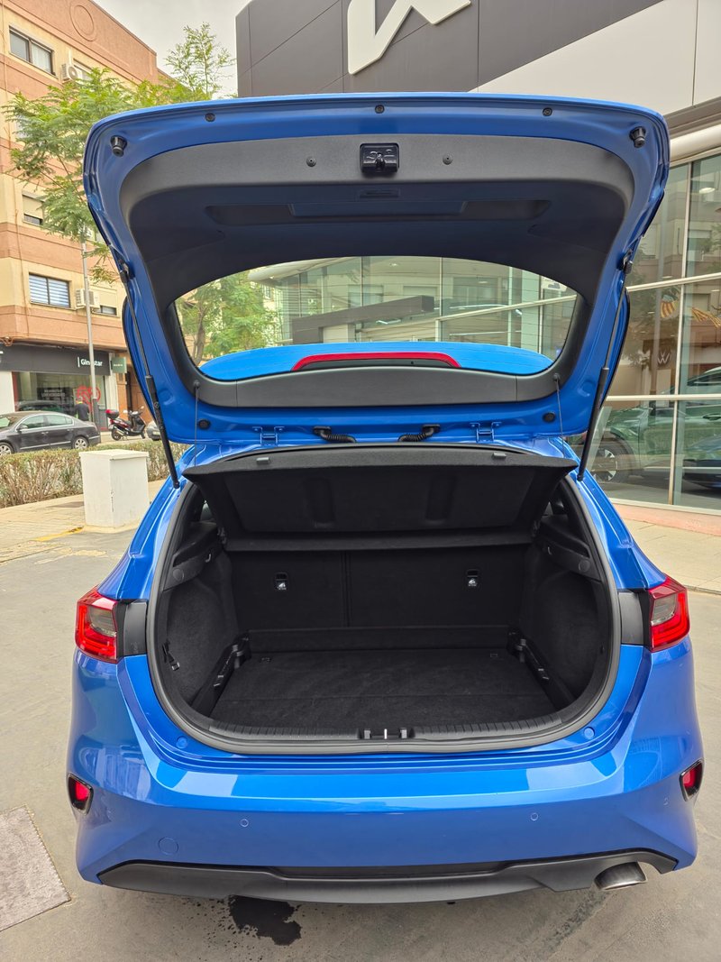 Kia XCeed 2025, foto 14