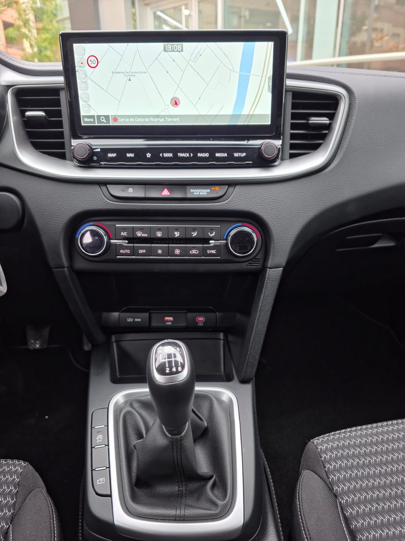 Kia XCeed 2025, foto 15