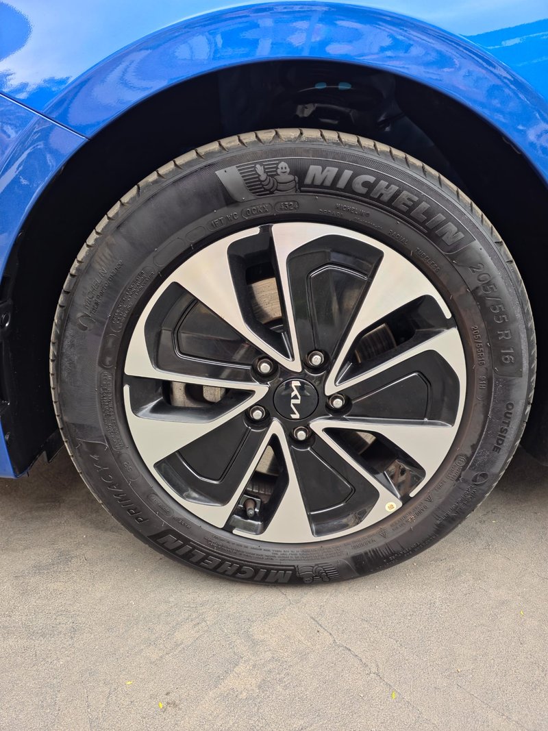 Kia XCeed 2025, foto 16
