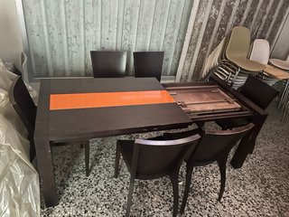 Mesa comedor y 6 sillas madera oscura