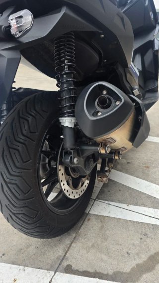 BMW Maxi Scooter Negra y Azul