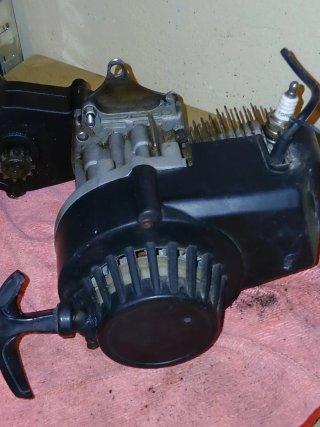 Despiece Mini motor con bujía