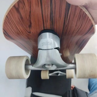 Surfskate madera natural WoodDetail (mejorado)