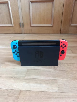 Nintendo Switch + 5 Juegos