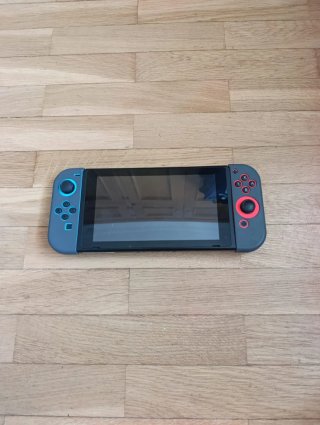 Nintendo Switch + 5 Juegos