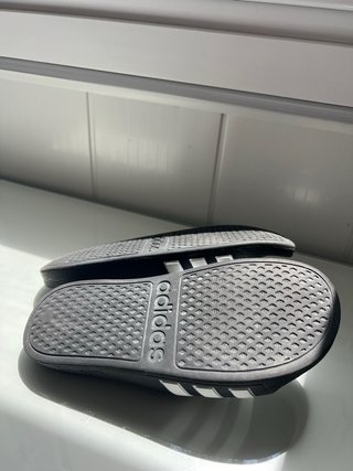 Ciabatte Adidas Taglia 38 (leggere la descrizione)