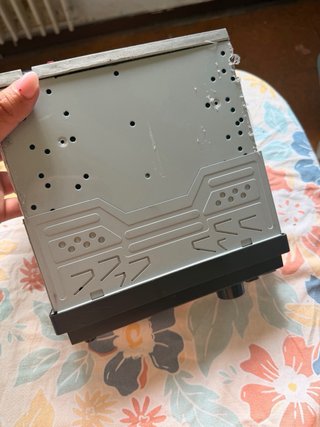 Pantalla: Panel táctil capacitivo de 7 pulgadas