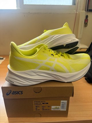 Asics Dynablast 5  Talla 44,5