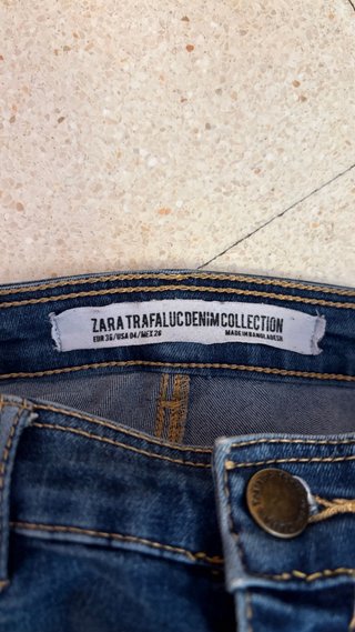 Pantalón vaquero mujer Zara azul