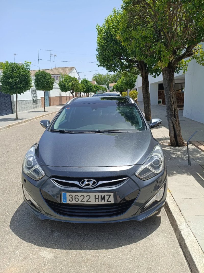 Hyundai i40 2012 - foto 1