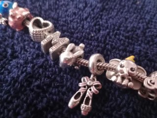 Pulsera Pandora  de plata  con 14 Charms