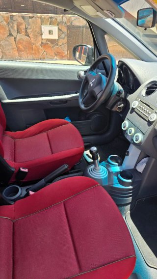 Mitsubishi Colt 2006