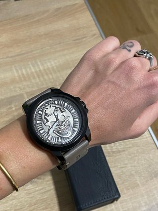 Reloj Police Calavera Negro y Plateado