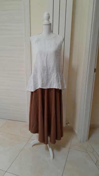 Blusa Lino Bianca + Gonna Marrone