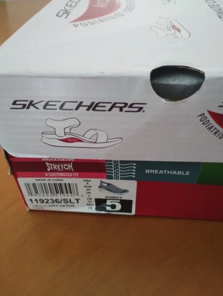 Sandalias Skechers Azul y Blanco