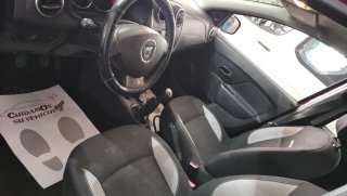 Dacia Sandero 2015