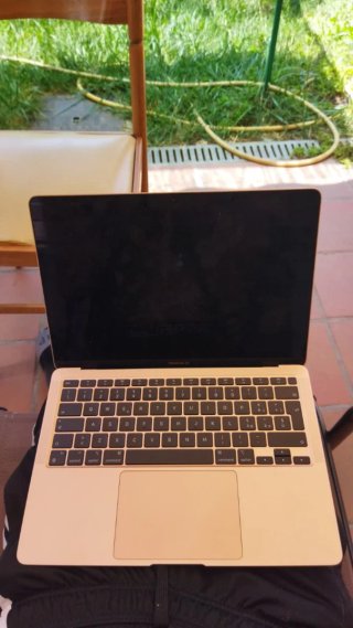 MacBook Air M1 (2020) 8GB - 256GB