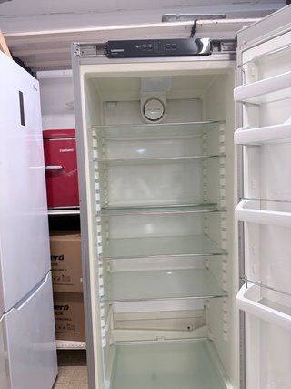 Nevera Liebherr 185x60 con garantía