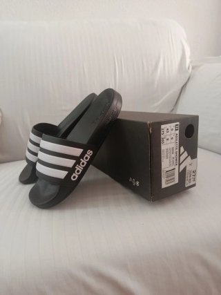 Ciabatte Adidas Taglia 40 Nere con Strisce Bianche