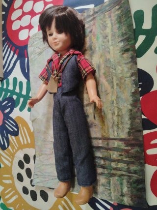 Lucas de Famosa Muñeco Niño