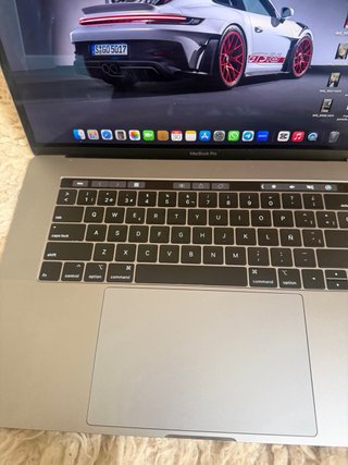 MacBook Pro A1990 Argento/Grigio Spaziale