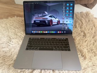 MacBook Pro A1990 Argento/Grigio Spaziale