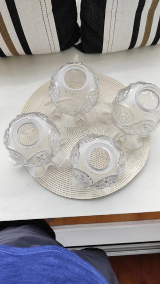 4 Tulipas de lámpara de cristal esmerilado