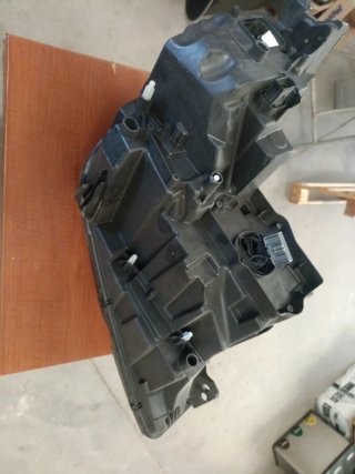 1674017680 Faro Izquierdo PEUGEOT