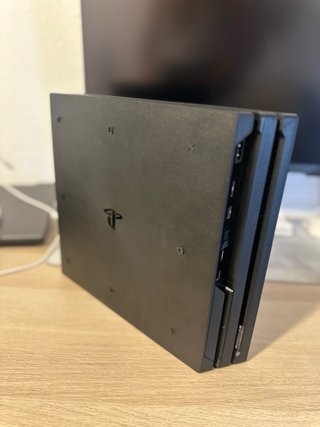 Consola PlayStation 4 Pro Negra+ 2 mandos + Fifa21