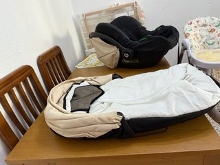 Capazo + Silla Paseo + Silla Coche