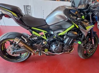 Kawasaki Z900 full
