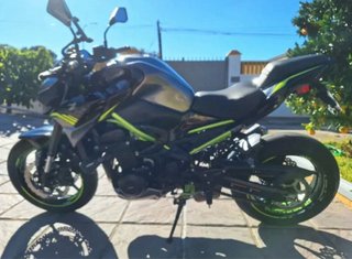 Kawasaki Z900 full