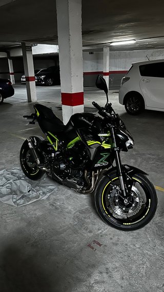Kawasaki Z900 full