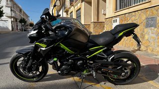 Kawasaki Z900 full