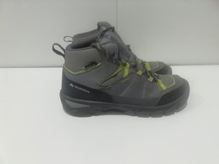 Botas montaña trekking niño