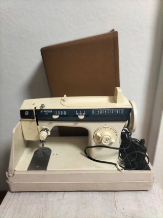Macchina da Cucire Elettrica SINGER 413
