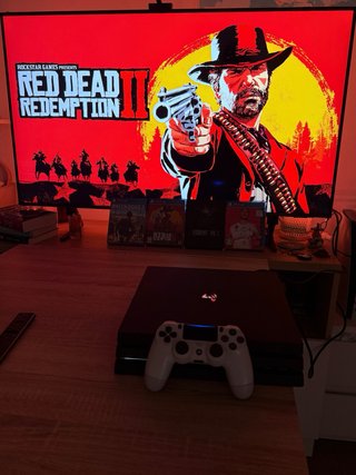 PS4 Pro 1TB Negra + 3 Juegos