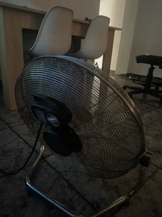 Ventilador Klindo Metálico Plateado
