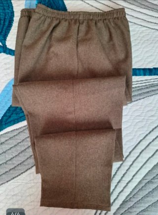 Pantalón marrón cintura elástica talla 44