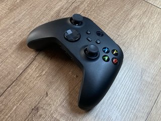 Mando Xbox Carbon Black Inalámbrico