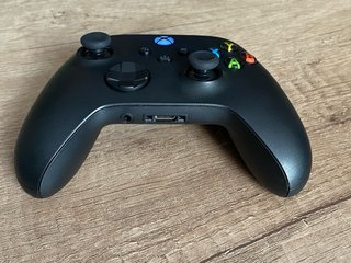 Mando Xbox Carbon Black Inalámbrico