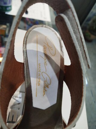 Sandalias de Piel Blanca
