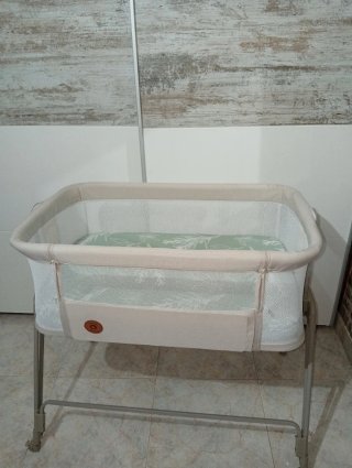 Cuna de colecho Lionelo + colchón semi nuevo