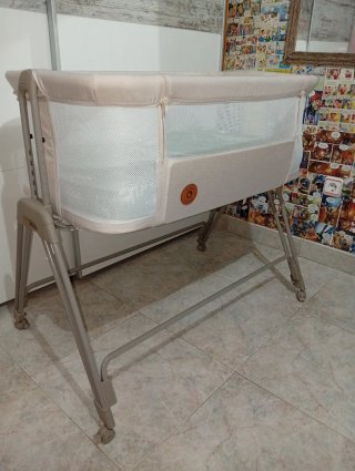 Cuna de colecho Lionelo + colchón semi nuevo
