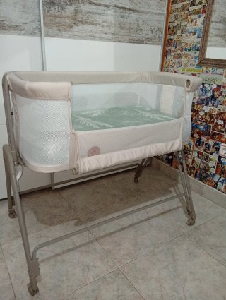 Cuna de colecho Lionelo + colchón semi nuevo